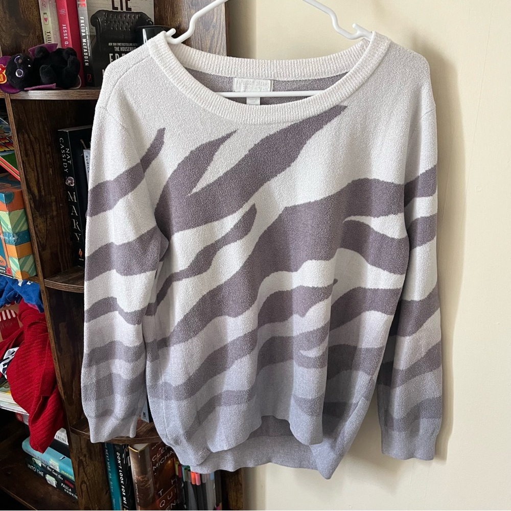 Barefoot Dreams Soft Knit in Purple and White